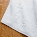 4.detaliu-covoras-model-greek-border-talpi-covorase textile-baie-textile-hotel.jpg